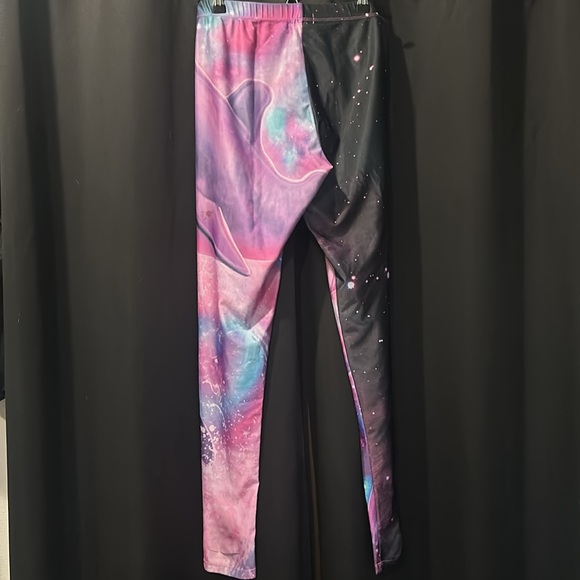 Dolphin Leggings! - Picture 2 of 5